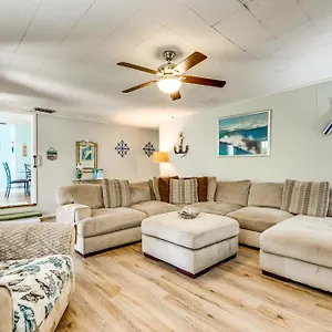 Walton Coastal Retreat With Yard Walk To Holiday home
